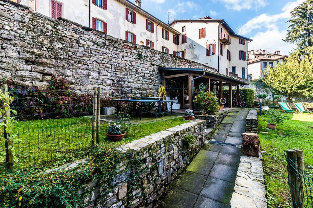 B&B Entro Le Mura Bergame Extérieur photo